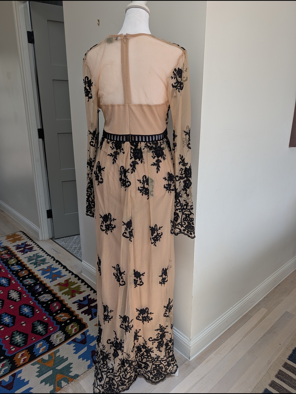 NWT Forever 21 Nude Maxi Dress with Black Lace Overlay - Picture 5 of 10